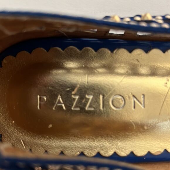 Pazzion Blue Suede Lambskin Gold Stud Embellishment & Gold Metal Toe Flats SZ 41 - Picture 13 of 15
